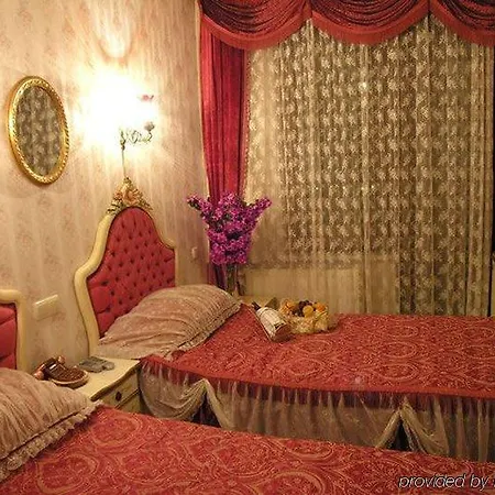מלון Romantic