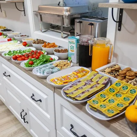 ホテル ロマンティック 3*