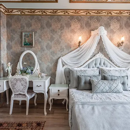 Romantic Hotel Istanbul 3*