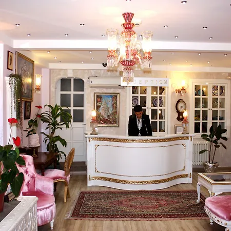 Romantic Hotel Istanboel