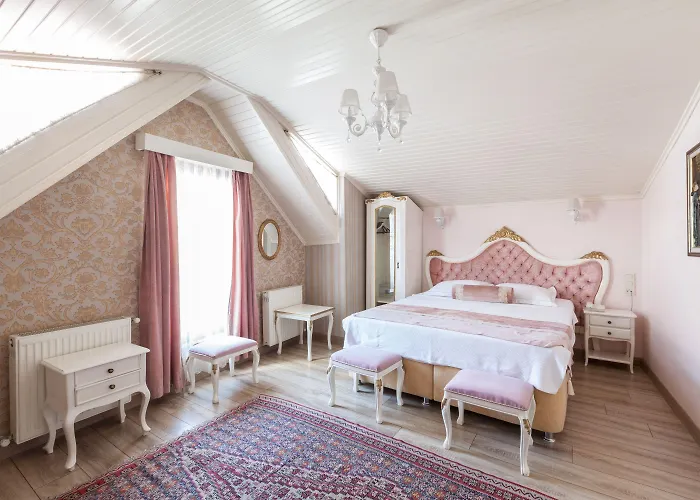 Romantic Отель 3*