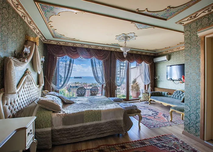 Отель Romantic 3*