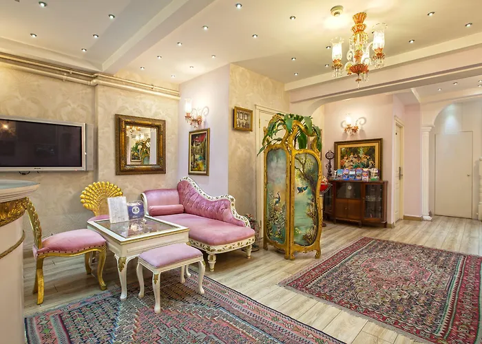 Отель Romantic 3*