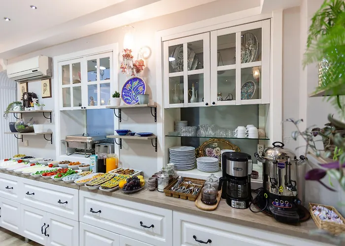 Romantic Отель 3*