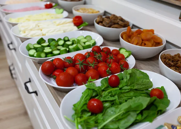 Romantic Отель 3*