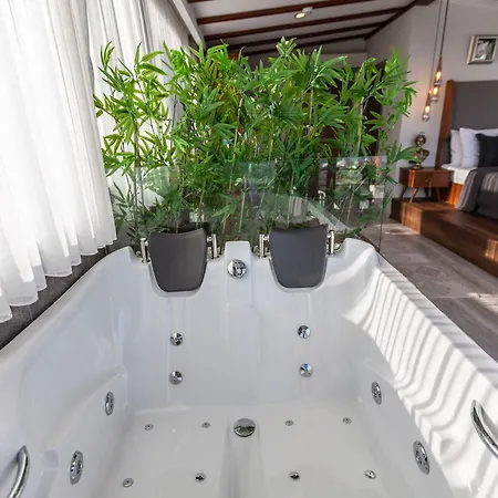Romantic 3* Стамбул